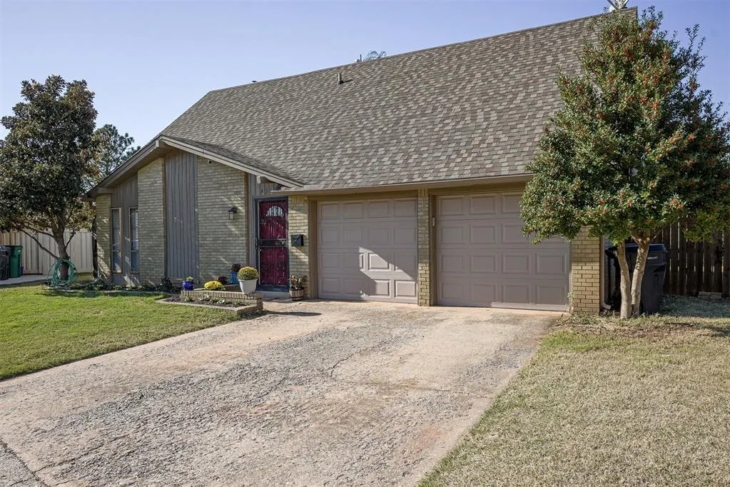 Photo 3 — 4117 NW 56th Place, Oklahoma City, OK 73112