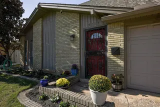 Sold home at 4117 NW 56th Place
