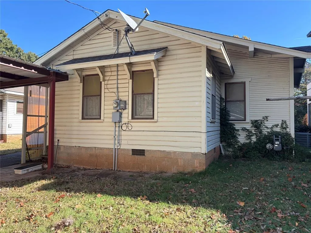 Photo 4 — 818 S Pickard Avenue, Norman, OK 73069