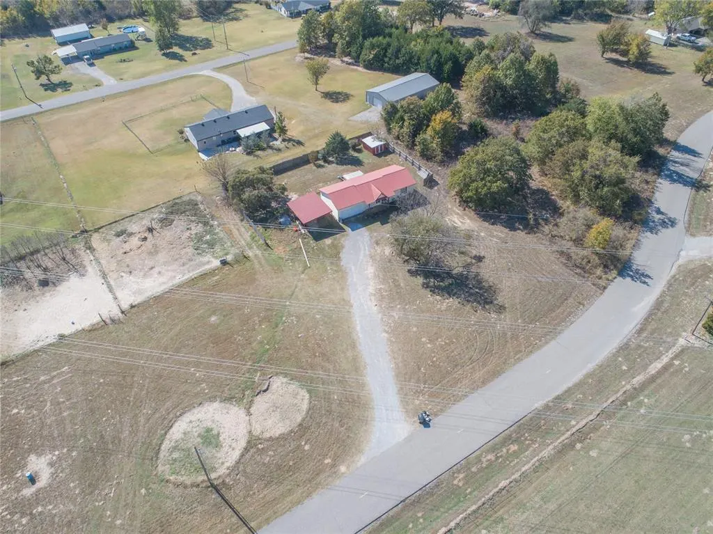 Photo 2 — 7 Candlewood Drive, Shawnee, OK 74804