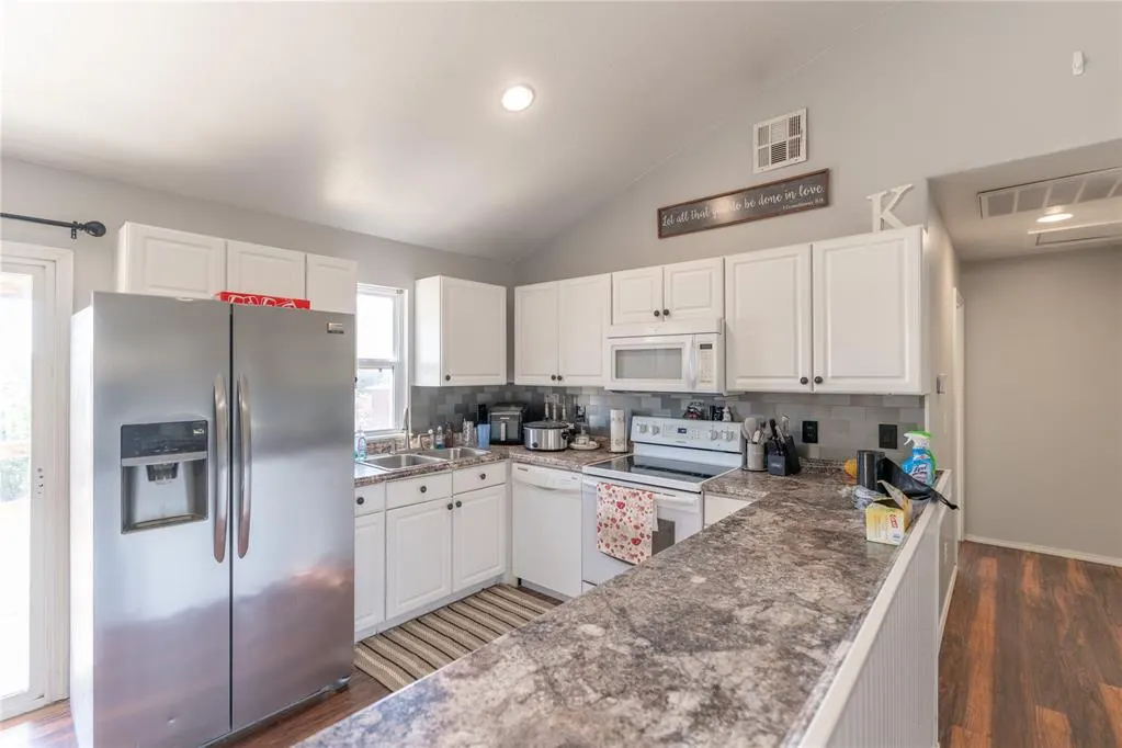 Photo 8 — 7 Candlewood Drive, Shawnee, OK 74804