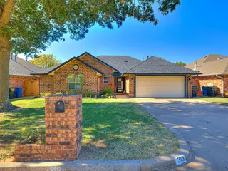 Sold home at 313 E Remington Avenue