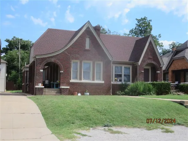Front exterior — 909 East Drive, Oklahoma City, OK 73105
