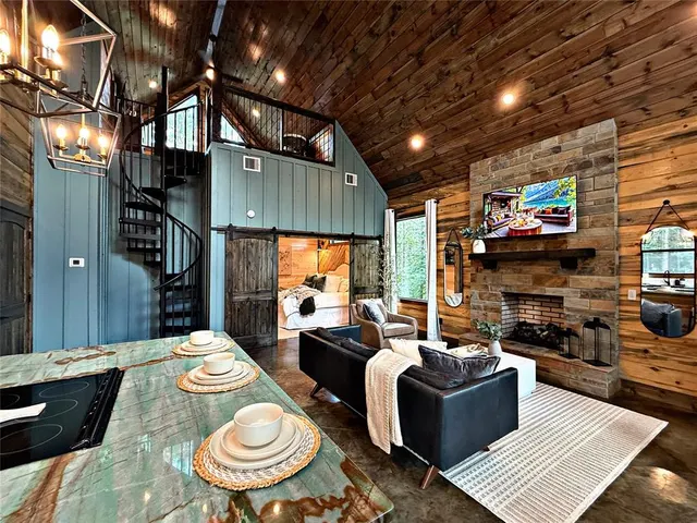 Photo 2 — 1326 Timbuktu Trail, Broken Bow, OK 74728