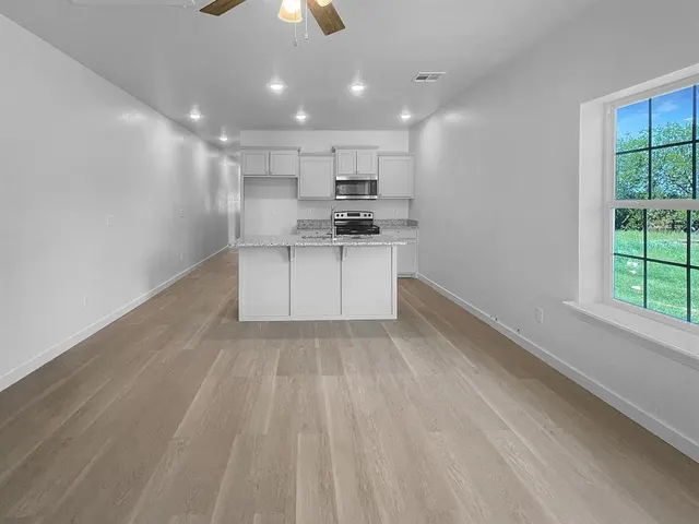 Photo 4 — 1608 SW Jefferson Avenue, Lawton, OK 73501