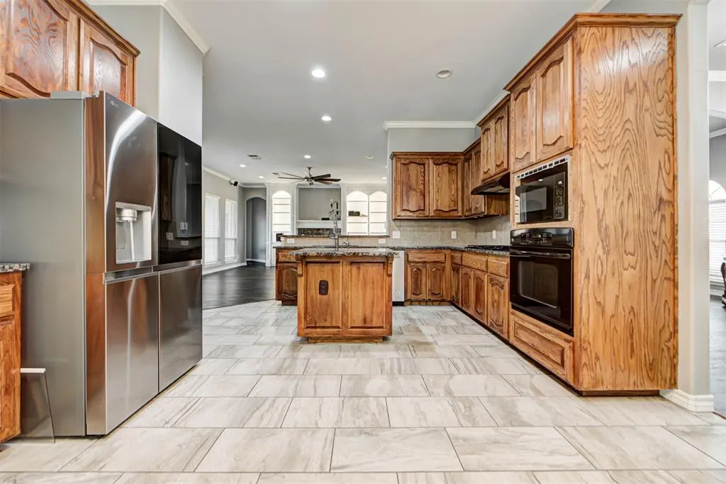 Photo 8 — 20500 Antler Farms Drive, Edmond, OK 73012