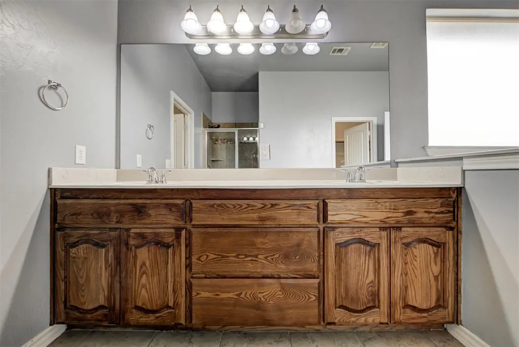 Photo 32 — 20500 Antler Farms Drive, Edmond, OK 73012