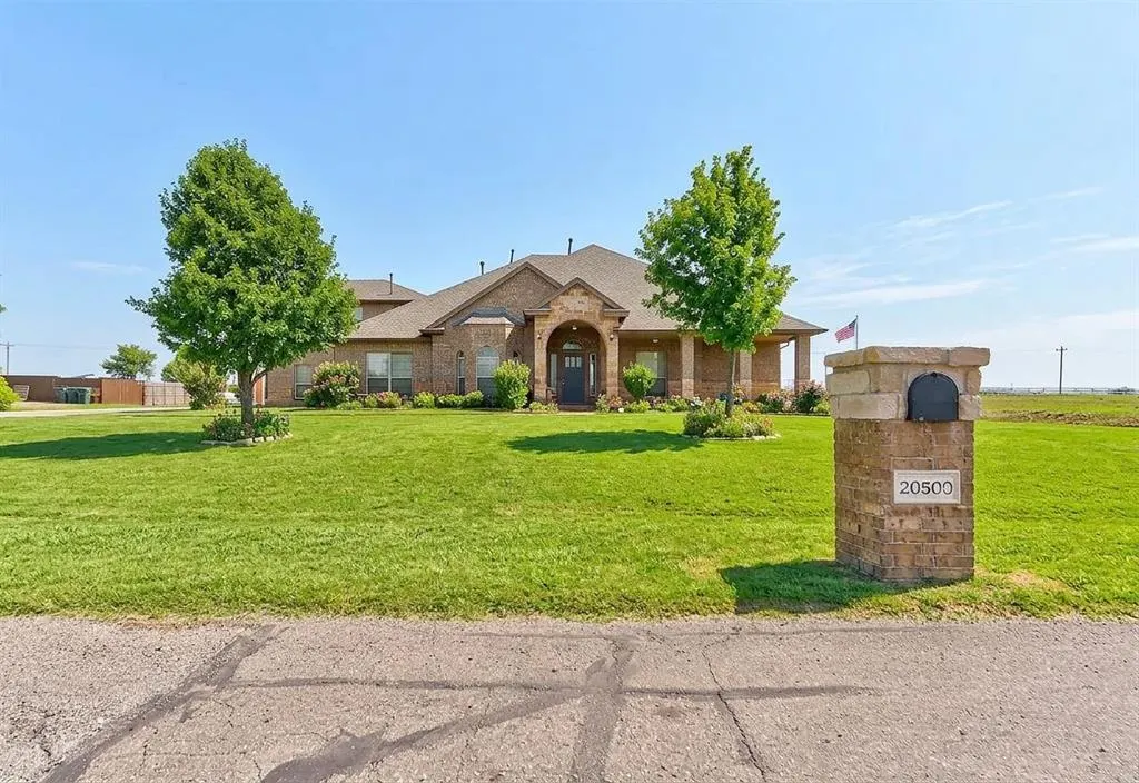 Front exterior — 20500 Antler Farms Drive, Edmond, OK 73012