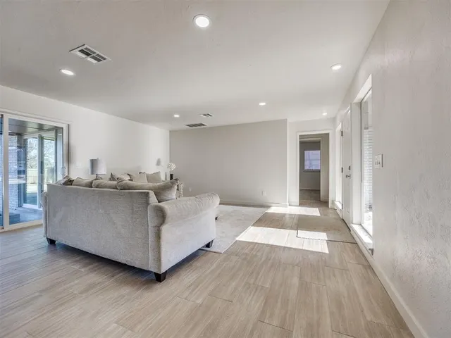 Photo 3 — 4405 NW 59th Street, Oklahoma City, OK 73112