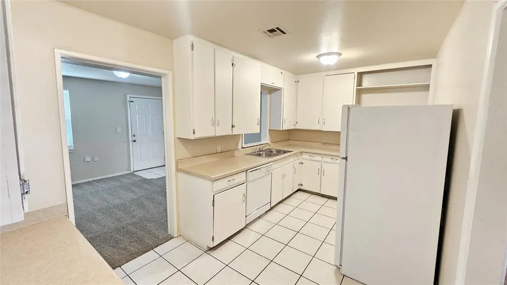 Photo 7 — 4304 N Libby Avenue, Warr Acres, OK 73122