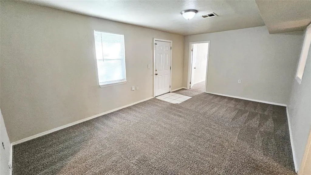 Photo 11 — 4304 N Libby Avenue, Warr Acres, OK 73122