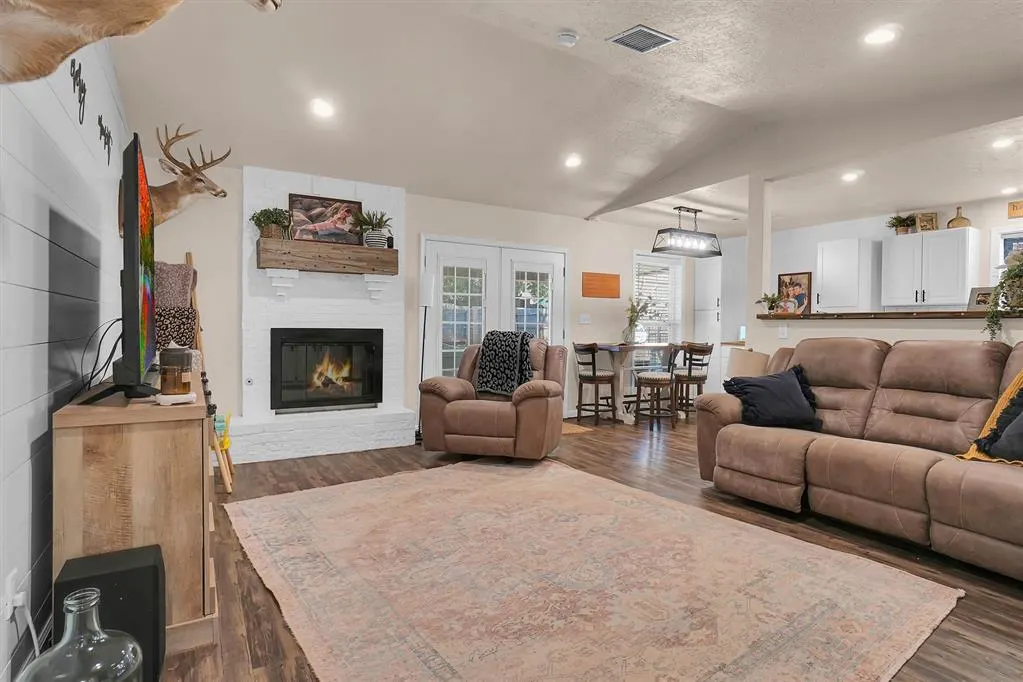 Photo 4 — 107 Sondra Dr. Drive, Elk City, OK 73644