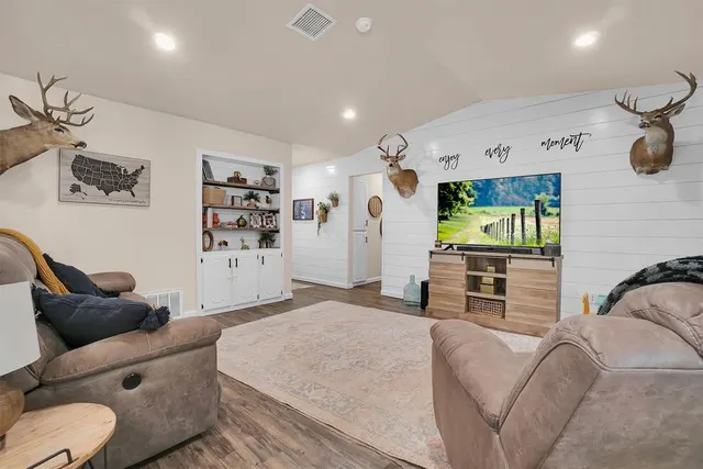 Photo 5 — 107 Sondra Dr. Drive, Elk City, OK 73644