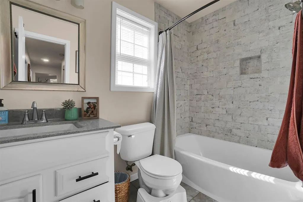 Photo 17 — 107 Sondra Dr. Drive, Elk City, OK 73644