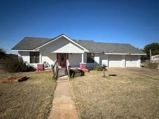 Front exterior — 222 S 4th Street, Sentinel, OK 73664