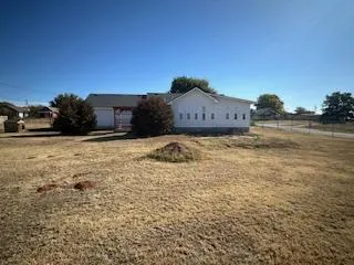 Photo 11 — 222 S 4th Street, Sentinel, OK 73664