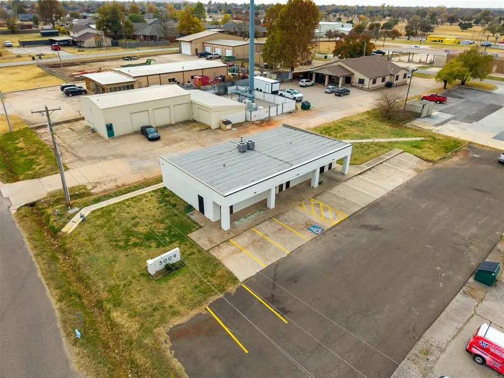 Photo 2 — 3009 S Epperly Drive A, Del City, OK 73115