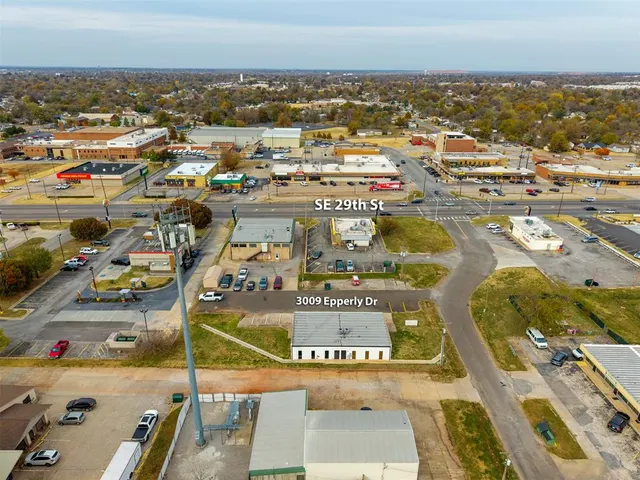 Photo 4 — 3009 S Epperly Drive A, Del City, OK 73115