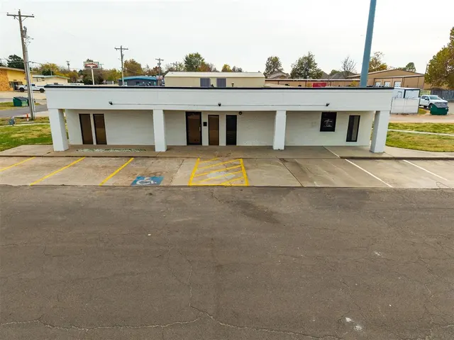 Photo 6 — 3009 S Epperly Drive A, Del City, OK 73115