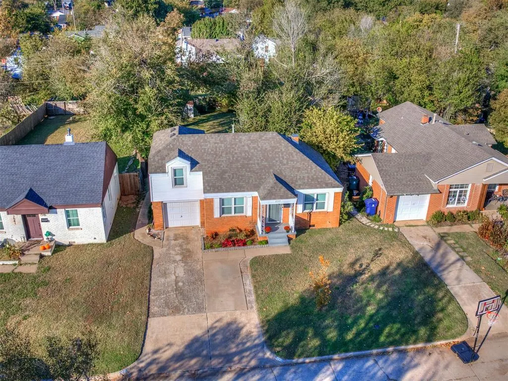 Photo 2 — 2537 NW 34th Street, Oklahoma City, OK 73112
