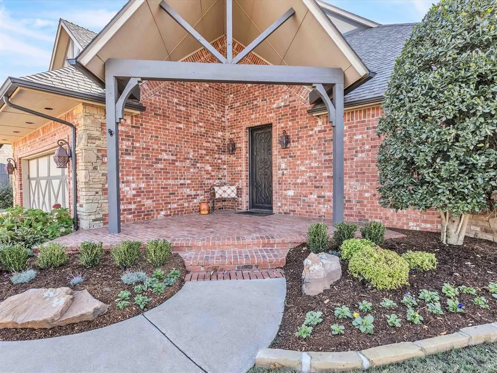 Photo 2 — 16700 Rugosa Rose Drive, Edmond, OK 73012