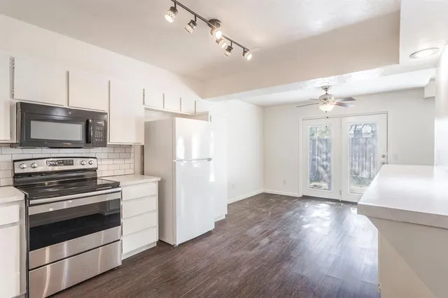 Photo 6 — 9914 Hefner Village Place, Oklahoma City, OK 73162