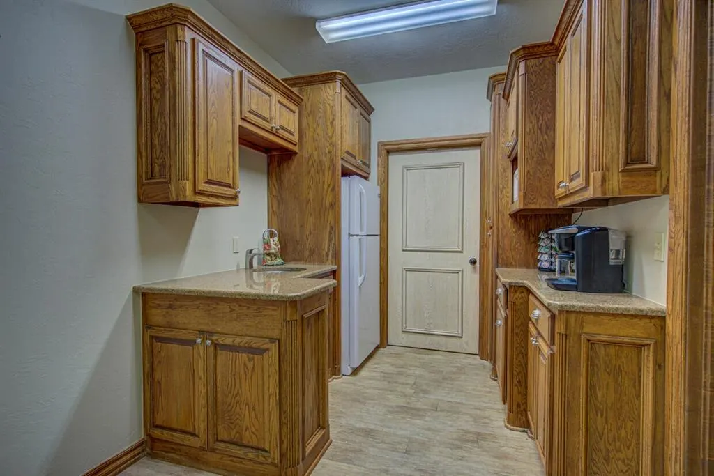 Photo 22 — 2830 NW 32nd Street 100 & 300, Newcastle, OK 73065