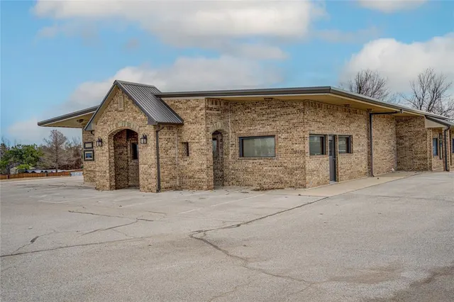 Photo 2 — 2830 NW 32nd Street 100 & 300, Newcastle, OK 73065