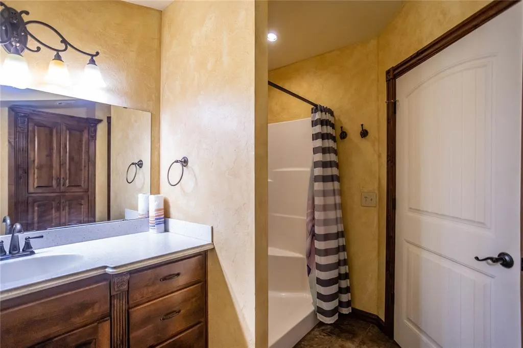 Photo 16 — 1601 Corbin Lane, Weatherford, OK 73096