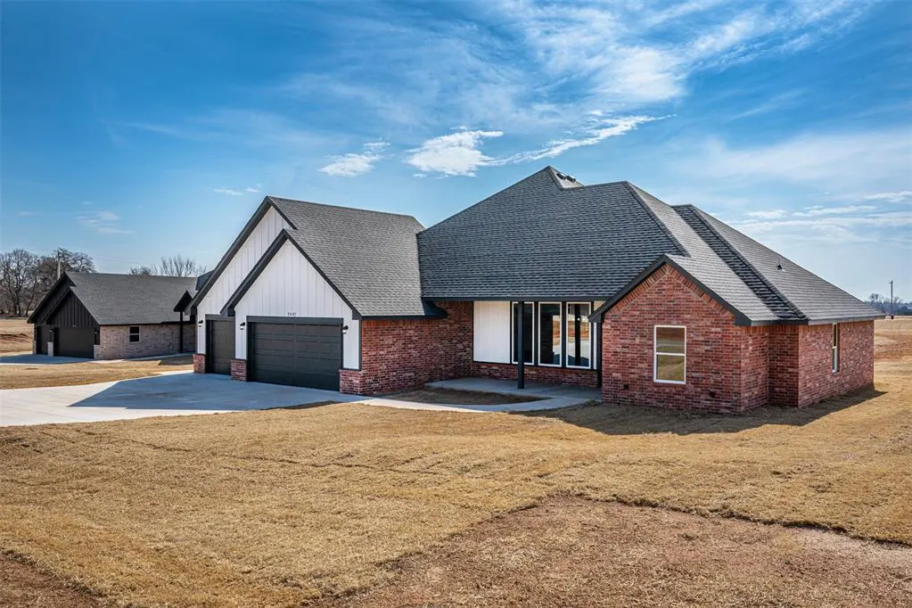 Front exterior — 2447 Sierra Circle, Blanchard, OK 73010