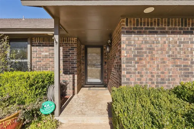 Photo 3 — 12005 Cantle Road, Oklahoma City, OK 73120