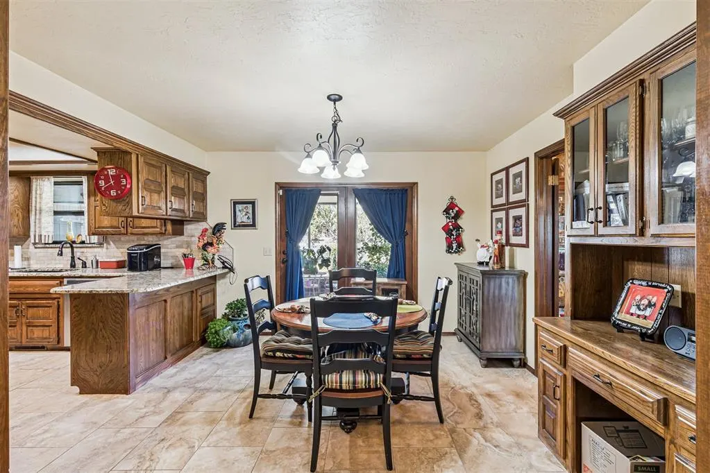 Photo 15 — 12005 Cantle Road, Oklahoma City, OK 73120