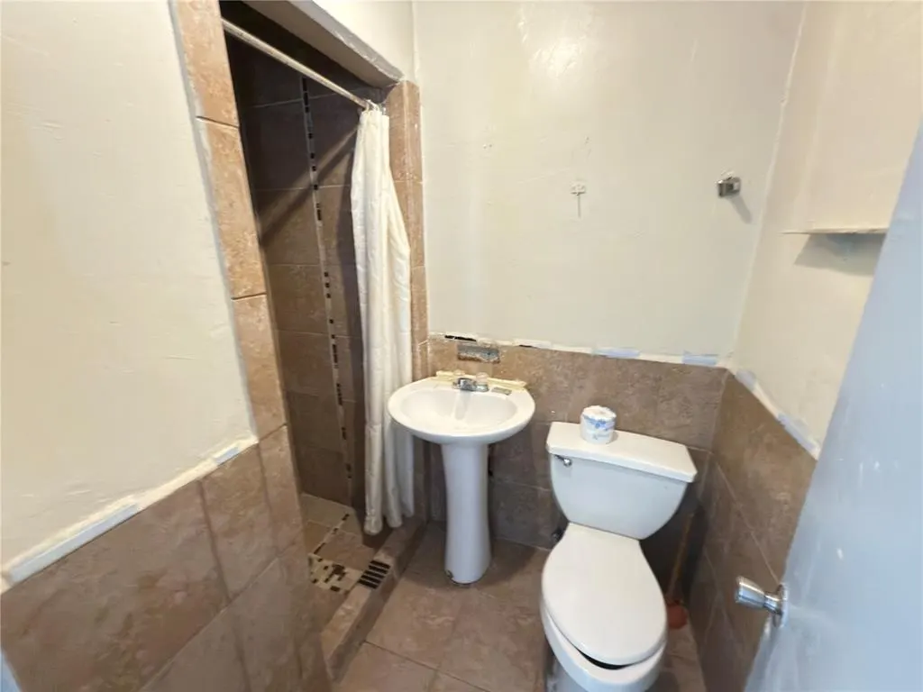 Photo 40 — 301 W Broadway Avenue, Seminole, OK 74868