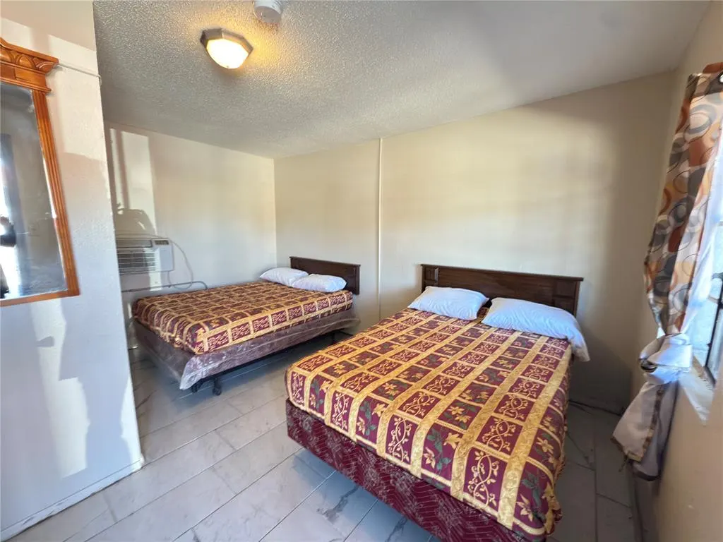 Photo 47 — 301 W Broadway Avenue, Seminole, OK 74868