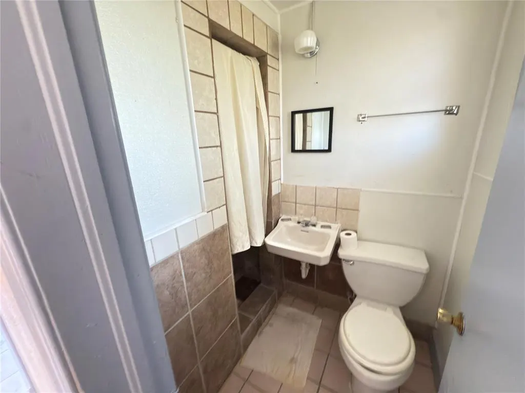 Photo 48 — 301 W Broadway Avenue, Seminole, OK 74868