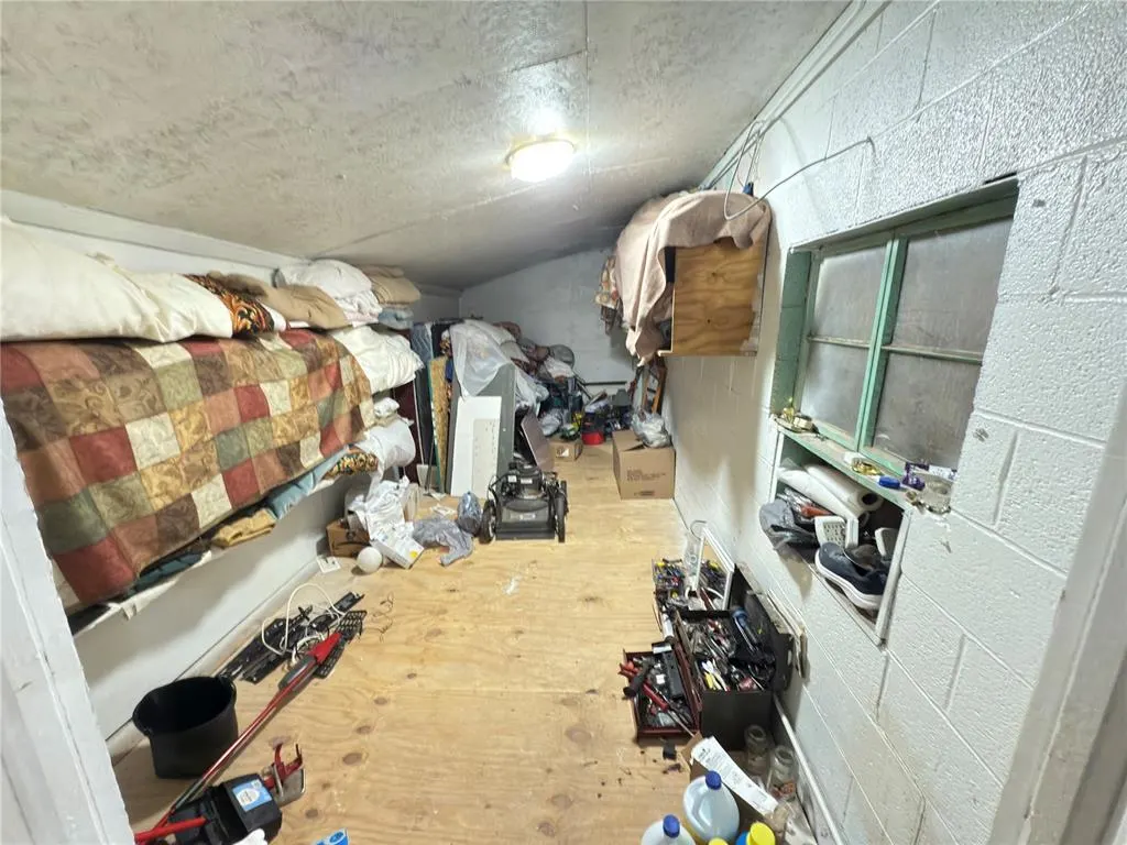 Photo 37 — 301 W Broadway Avenue, Seminole, OK 74868