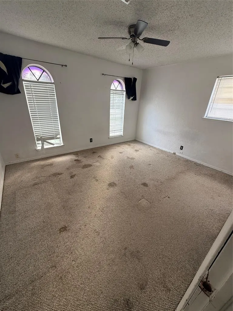 Photo 9 — 209 W Park Street, Tecumseh, OK 74873