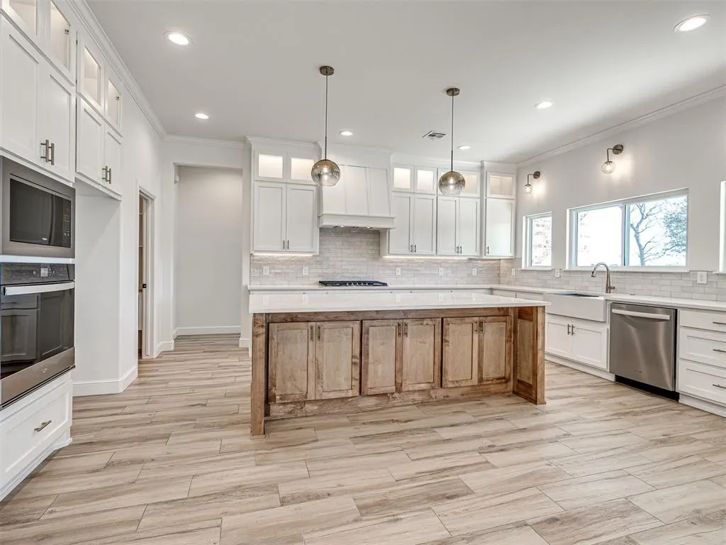 Photo 18 — 10408 SW 51st Street, Mustang, OK 73064