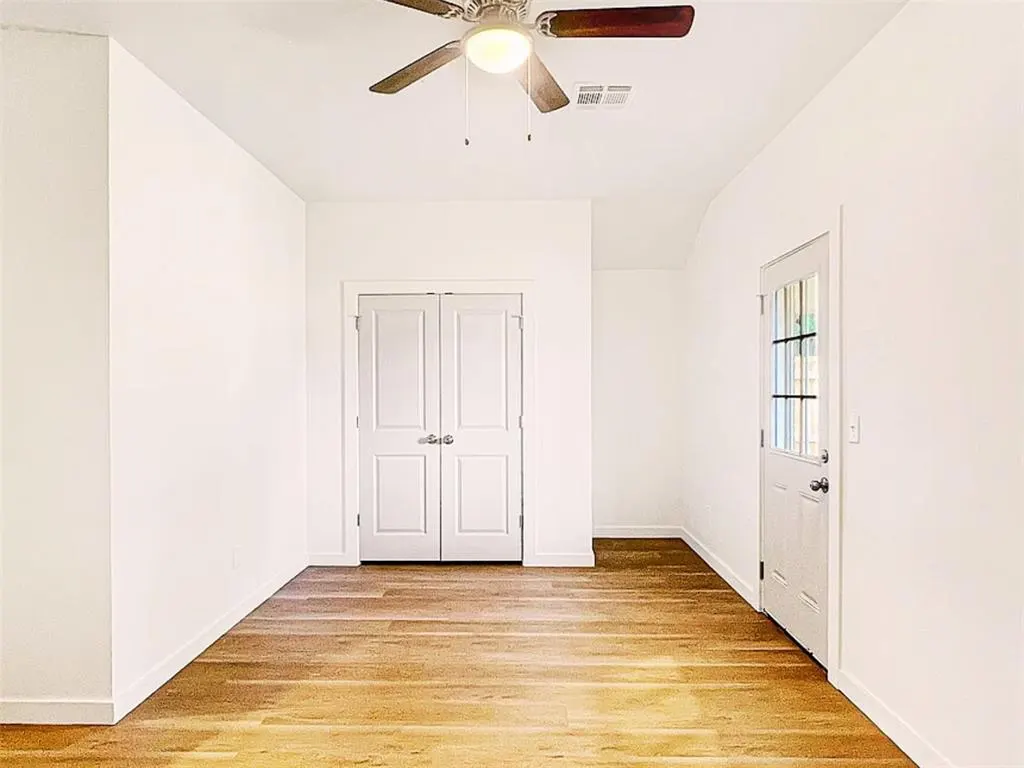 Photo 10 — 410 NW Arlington Avenue A, Lawton, OK 73507