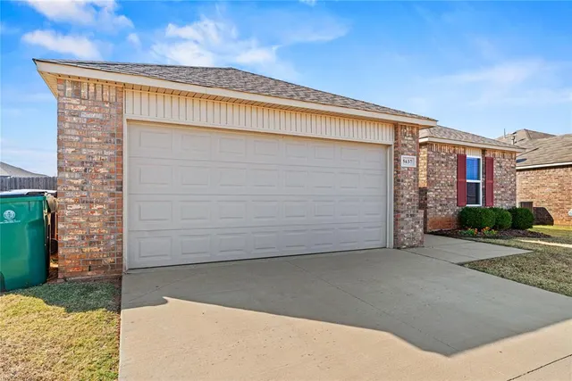 Photo 2 — 5637 Gadwall Road, Oklahoma City, OK 73179