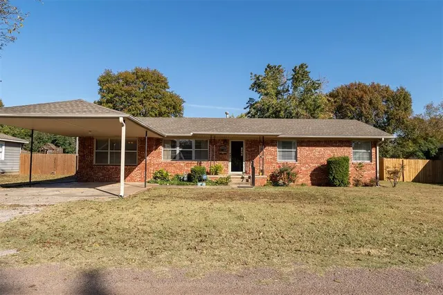 Photo 2 — 1206 E Indianola Street, Wynnewood, OK 73098