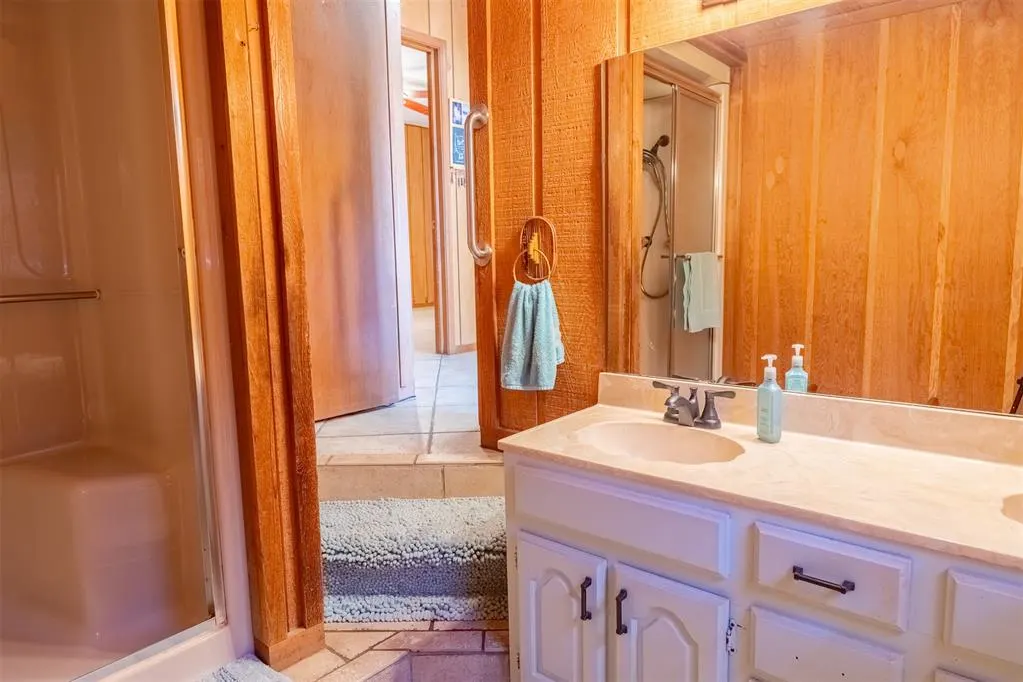 Photo 11 — 1206 E Indianola Street, Wynnewood, OK 73098