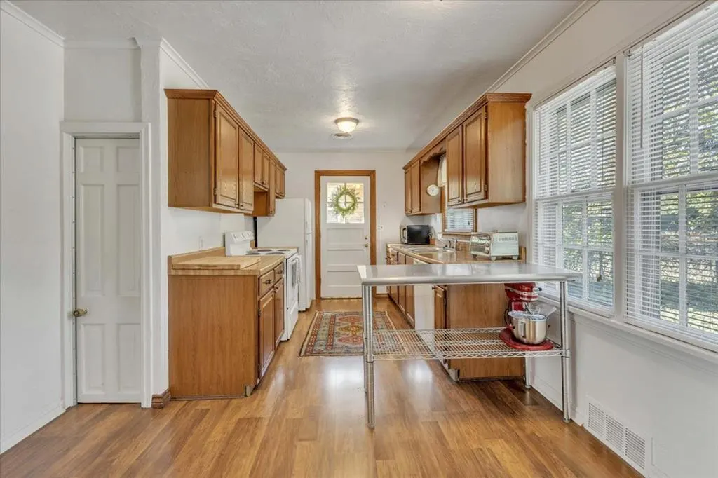Photo 9 — 3033 NW 71 Street, Oklahoma City, OK 73116