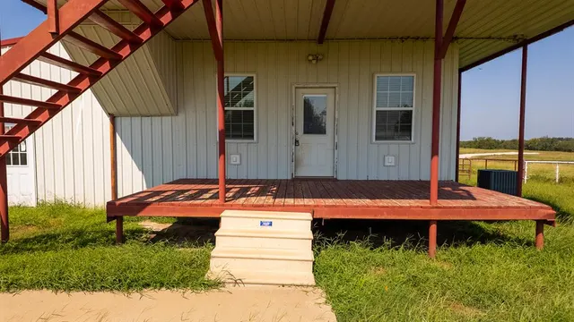 Photo 4 — 5721 N County Road 3470, Ada, OK 74820