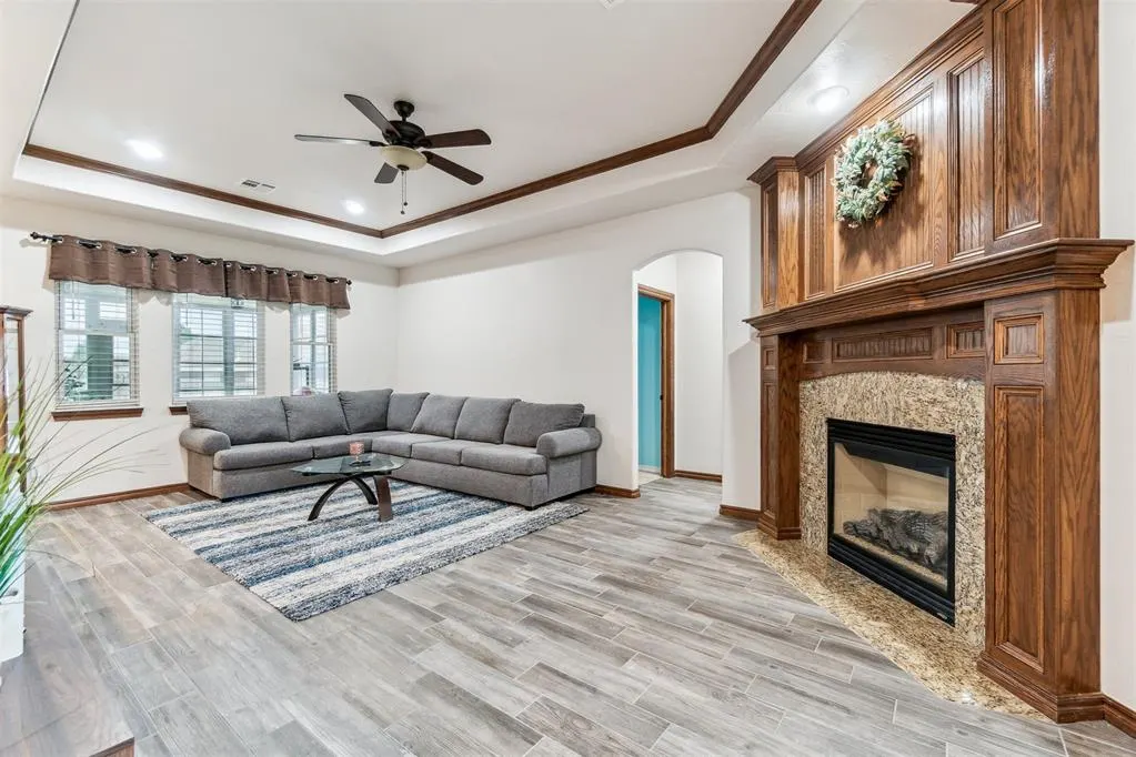 Photo 5 — 11423 Village Ave Avenue, Midwest City, OK 73130