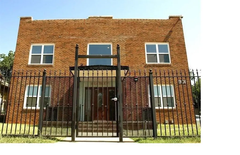 Front exterior — 901 NW 13th Street, Oklahoma City, OK 73106