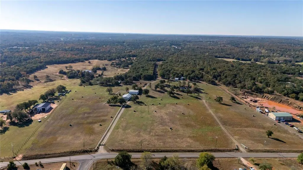 Photo 4 — 330701 E 1000 Road, Wellston, OK 74881
