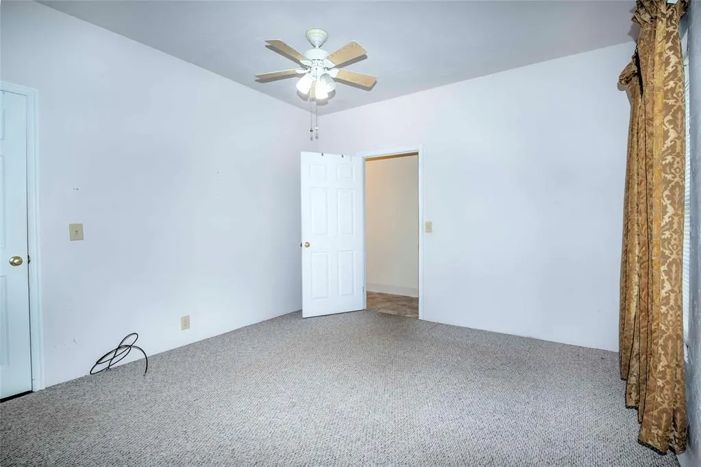 Photo 12 — 330701 E 1000 Road, Wellston, OK 74881