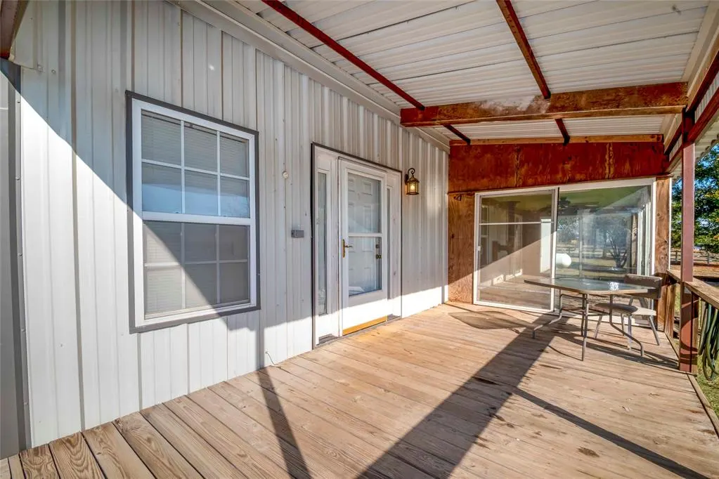 Photo 22 — 330701 E 1000 Road, Wellston, OK 74881