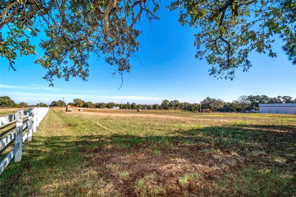Photo 23 — 330701 E 1000 Road, Wellston, OK 74881